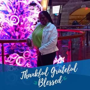 Meet your Posher, Rona